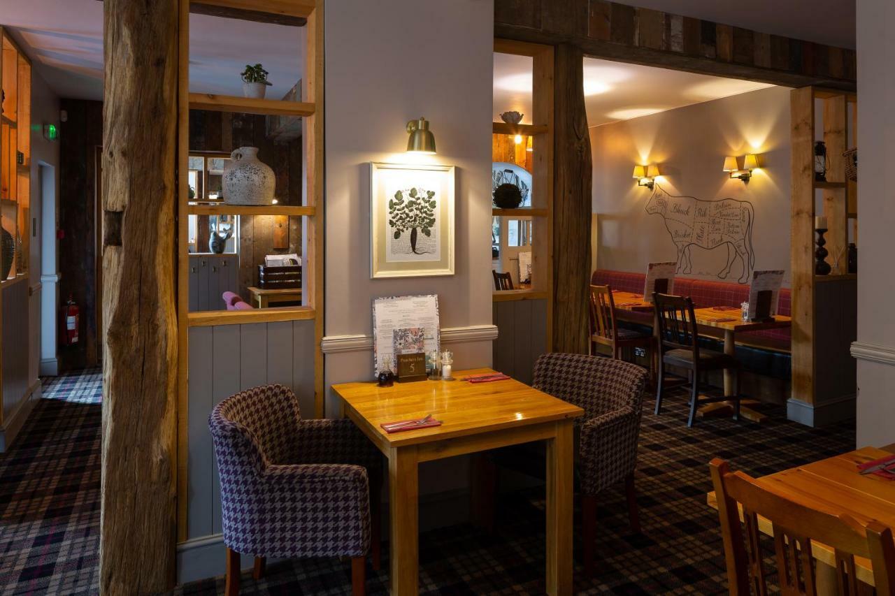 هوك The Poacher Inn المظهر الخارجي الصورة