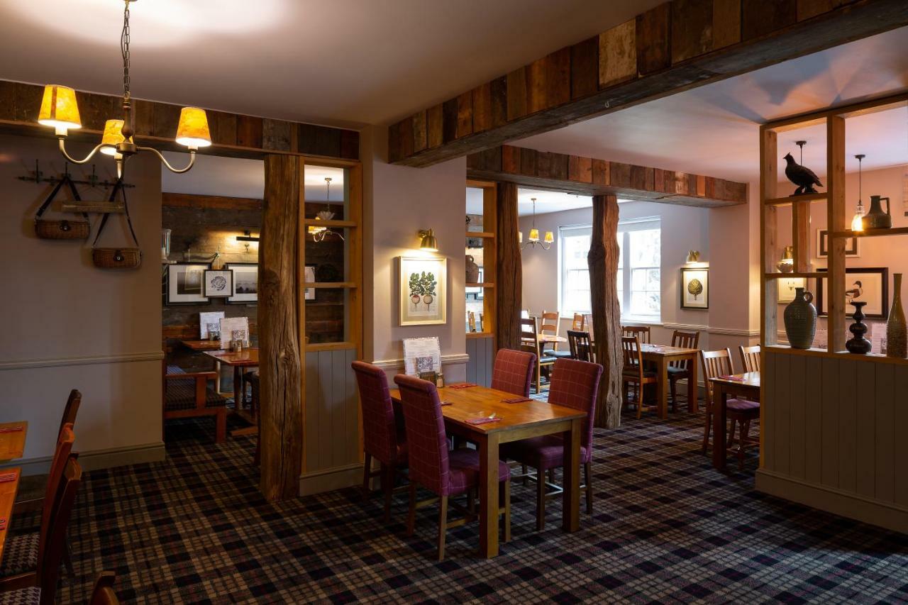 هوك The Poacher Inn المظهر الخارجي الصورة